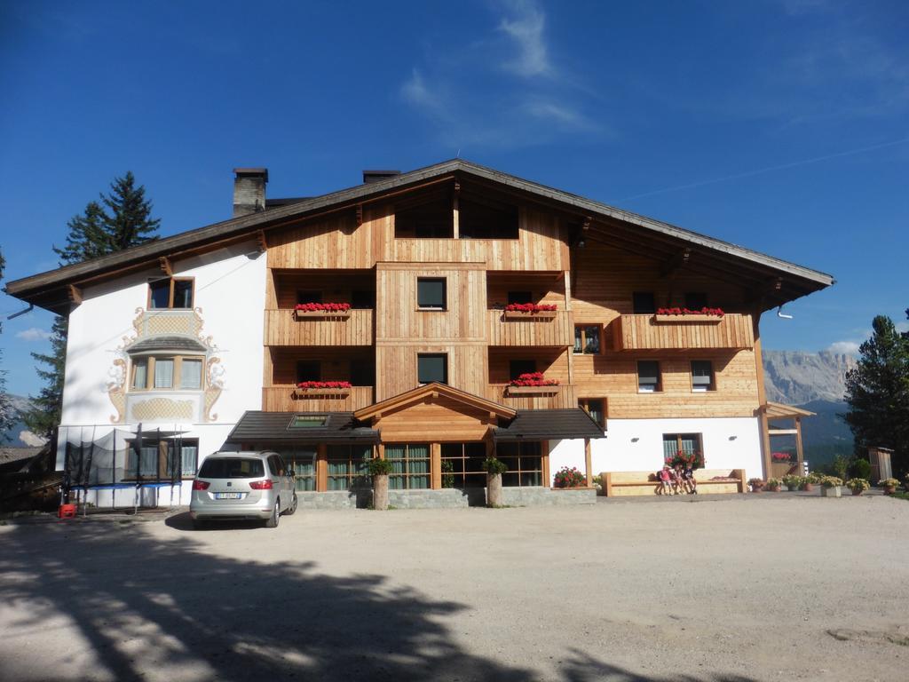 Chalet Frapes San Martino in Badia Luaran gambar