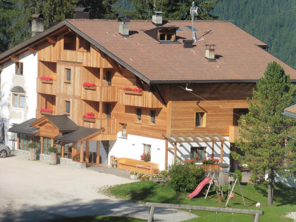 Chalet Frapes San Martino in Badia Luaran gambar